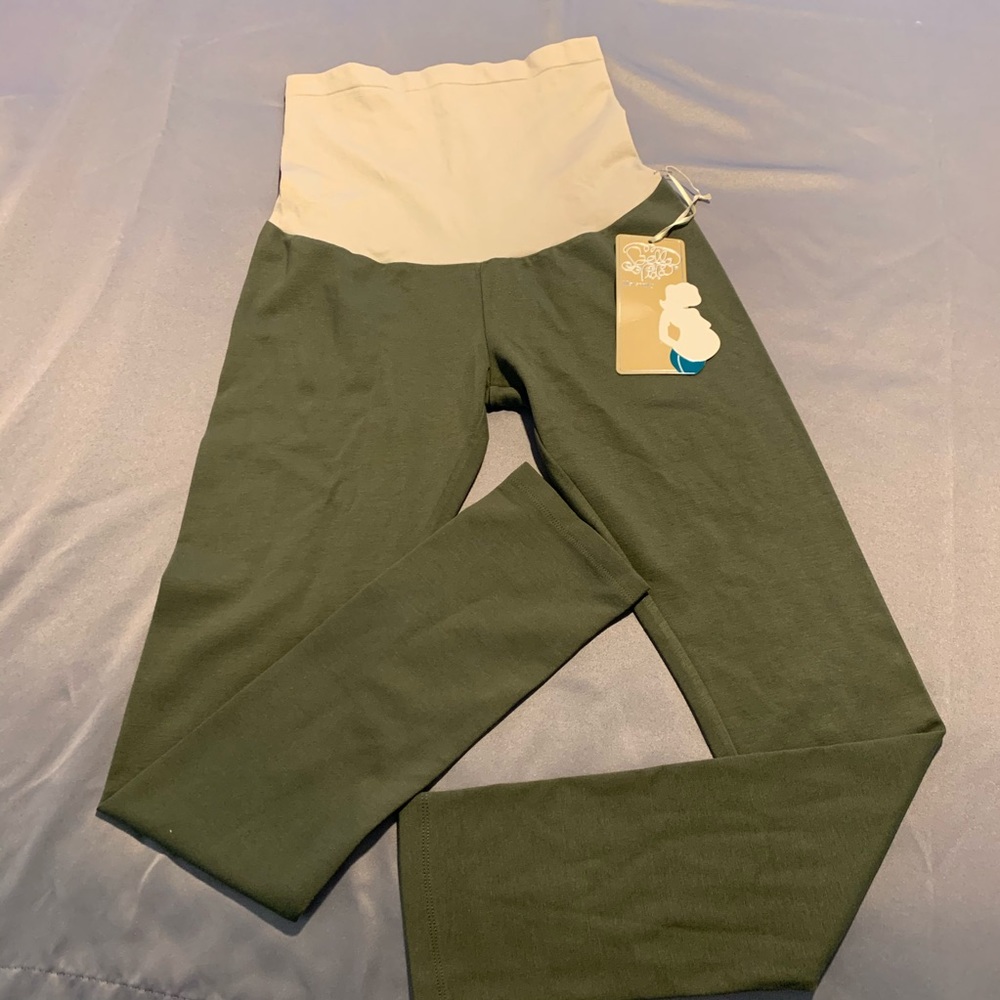 Bella vida Maternity Olive & cream Leggings